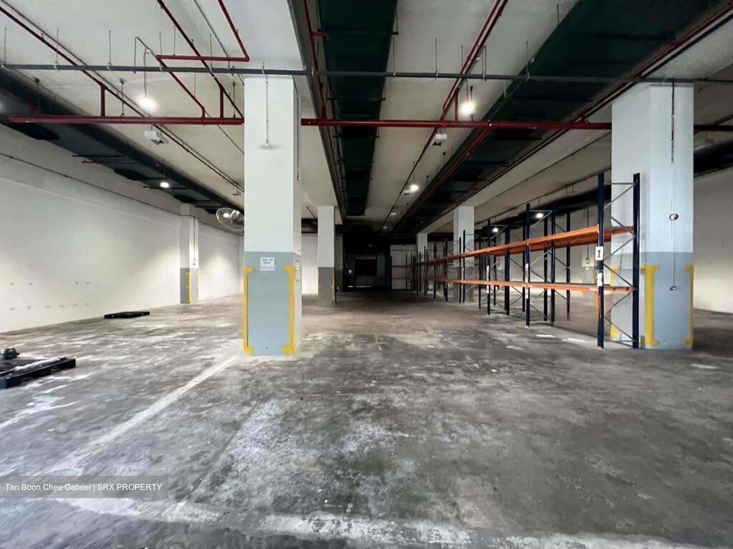 Pandan Crescent (D5), Warehouse #565814611